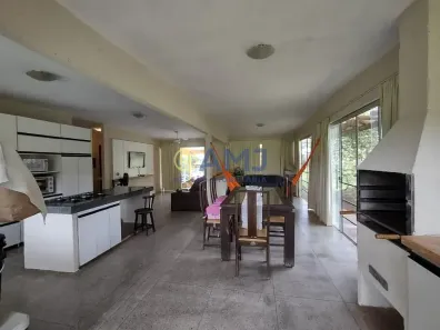 Fazenda/Sítio com 4 Quartos à venda, 250m² no , Hidrolândia