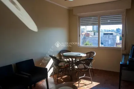 Apartamento com 1 Quarto para alugar, 40m² no Santo Antônio, Porto Alegre