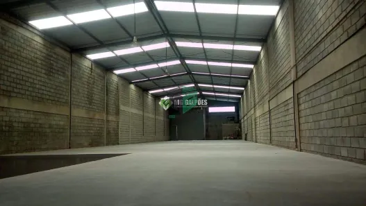Galpão/Depósito/Armazém para alugar, 670m² no São Sebastião, Contagem