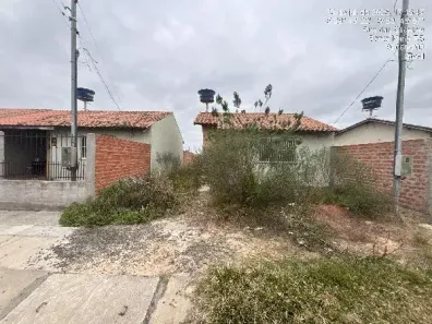 Casa com 2 Quartos à venda, 165m² no Tomazetti, Santa Maria