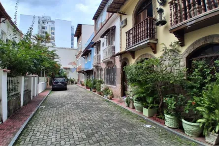 Casa com 4 Quartos à venda, 250m² no Copacabana, Rio de Janeiro