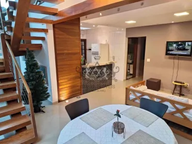 Sobrado com 3 Quartos à venda, 32m² no Jardim Terralão, Caraguatatuba