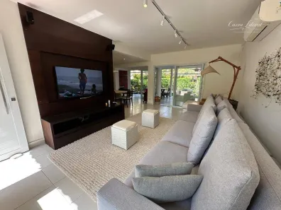 Casa de Condomínio com 4 Quartos à venda, 220m² no Baleia, São Sebastião