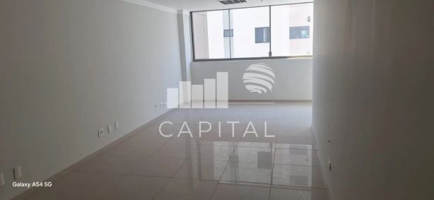 Sala Comercial para venda ou aluguel, 42m² no Dezoito do Forte Empresarial/Alphaville., Barueri