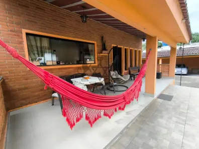 Sobrado com 4 Quartos à venda, 287m² no Enseada, São Sebastião