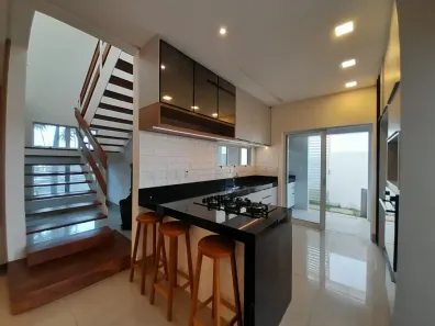 Casa de Condomínio com 3 Quartos à venda, 205m² no Cajupiranga, Parnamirim