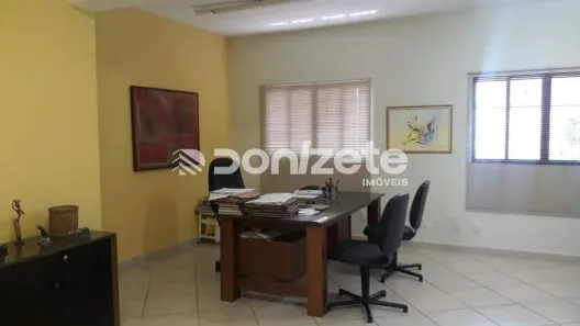 Prédio Comercial para alugar, 322m² no Jardim Bela Vista, Santo André