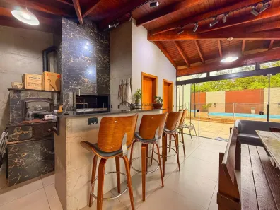 Casa de Condomínio com 3 Quartos à venda, 143m² no Fátima, Canoas