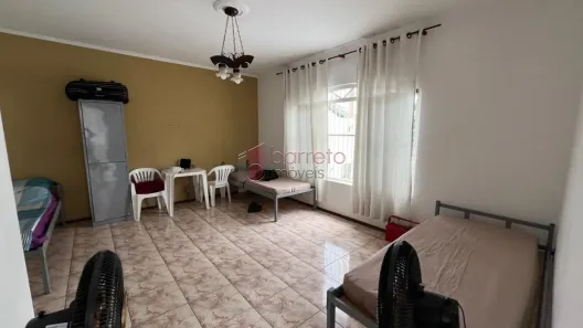 Casa com 3 Quartos à venda, 184m² no Tulipas, Jundiaí