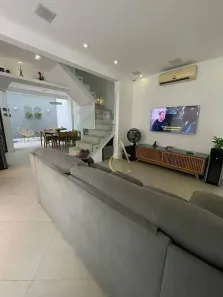Casa com 3 Quartos à venda, 246m² no Centro, Nova Iguaçu