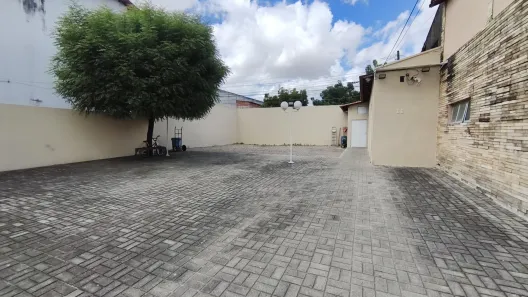 Casa de Condomínio com 3 Quartos à venda, 204m² no Antônio Bezerra, Fortaleza