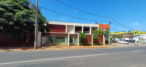 Casa com 4 Quartos para alugar, 567m² no Centro, Uberaba