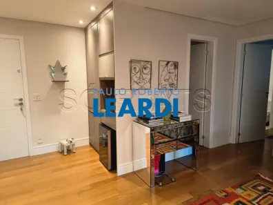 Apartamento com 1 Quarto para alugar, 72m² no Jardim Leonor, São Paulo