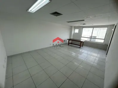 Sala Comercial para alugar, 198m² no Federação, Salvador