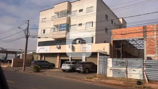 Apartamento com 3 Quartos para alugar, 65m² no Alto Umuarama, Uberlândia