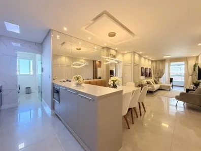 Apartamento com 3 Quartos à venda, 108m² no Campinas, São José