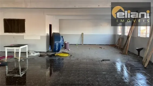 Sala Comercial para alugar, 100m² no Jardim Japão, Itaquaquecetuba