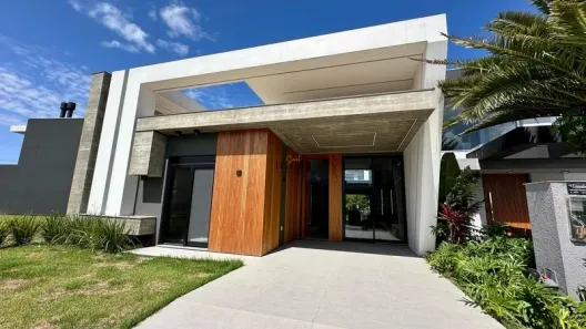 Casa de Condomínio com 4 Quartos à venda, 149m² no Remanso, Xangri-Lá