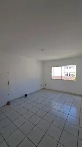 Apartamento com 3 Quartos para alugar, 80m² no Espinheiro, Recife