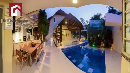 Casa de Condomínio com 4 Quartos à venda, 225m² no Itaipava, Petrópolis