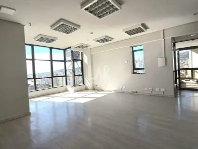 Sala Comercial para alugar, 75m² no Santa Efigênia, Belo Horizonte