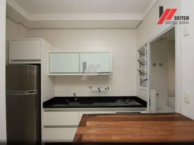 Apartamento com 2 Quartos para alugar, 71m² no Itacorubi, Florianópolis