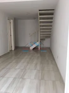 Casa de Condomínio com 2 Quartos para venda ou aluguel, 105m² no Jardim Sarah, São Paulo