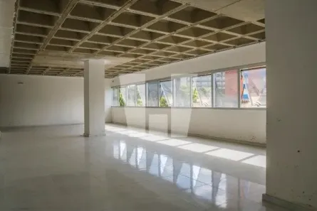 Sala Comercial à venda, 101m² no Santa Efigênia, Belo Horizonte