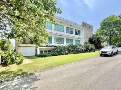Casa de Condomínio com 6 Quartos à venda, 1200m² no Golf Gardens, Carapicuíba
