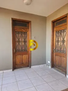 Apartamento com 3 Quartos para alugar, 80m² no São Benedito, Uberaba