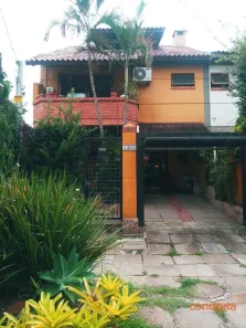 Casa com 4 Quartos para alugar, 154m² no Guarujá, Porto Alegre