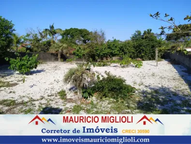 Lote/Terreno à venda, 490m² no Praia do Ervino, São Francisco do Sul