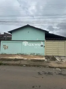 Casa com 3 Quartos para alugar, 220m² no Papillon Park, Aparecida de Goiânia
