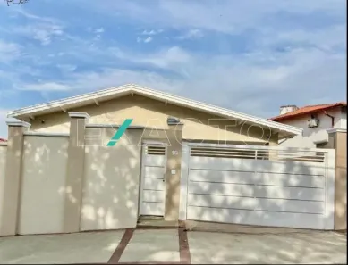 Casa com 3 Quartos à venda, 198m² no Parque São Quirino, Campinas