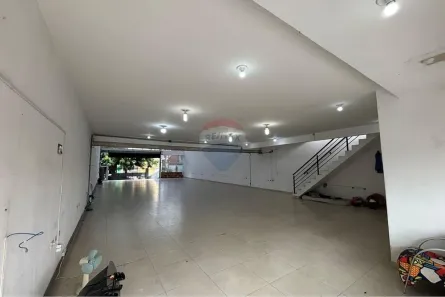 Prédio Comercial para alugar, 568m² no Ipiranga, São Paulo