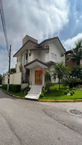 Casa de Condomínio com 3 Quartos à venda, 240m² no Loteamento Villa Branca, Jacareí