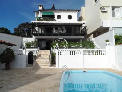 Casa com 3 Quartos à venda, 700m² no Centro, Florianópolis