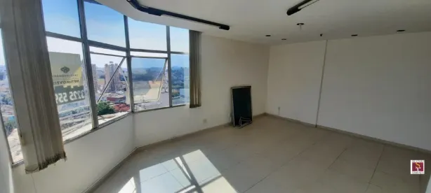 Sala Comercial à venda, 75m² no Santa Efigênia, Belo Horizonte