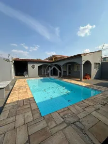 Casa com 2 Quartos à venda, 231m² no Jardim Cuiabá, Cuiabá