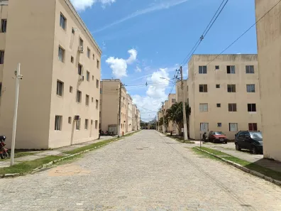 Apartamento com 2 Quartos para alugar, 50m² no Parque Jóquei Club, Campos dos Goytacazes