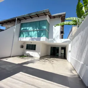 Casa com 3 Quartos à venda, 238m² no Parque Anhanguera, Goiânia