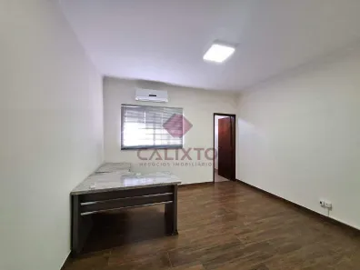 Ponto Comercial para alugar, 25m² no Estação, Franca