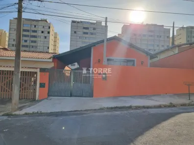 Casa com 3 Quartos para alugar, 173m² no Jardim Chapadão, Campinas
