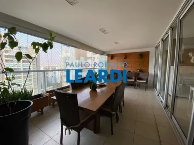 Apartamento com 3 Quartos à venda, 220m² no Campo Belo, São Paulo
