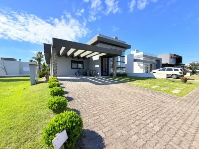 Casa de Condomínio com 4 Quartos à venda, 180m² no Capão da Canoa, Capão da Canoa
