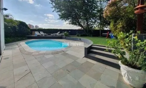 Sobrado com 3 Quartos à venda, 700m² no Jardim Leonor, São Paulo