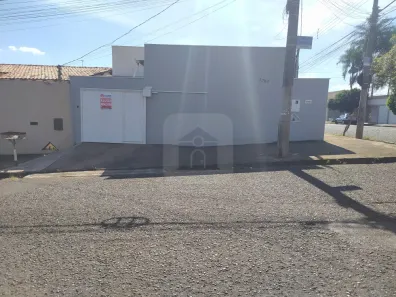 Casa com 3 Quartos à venda, 180m² no Daniel Fonseca, Uberlândia