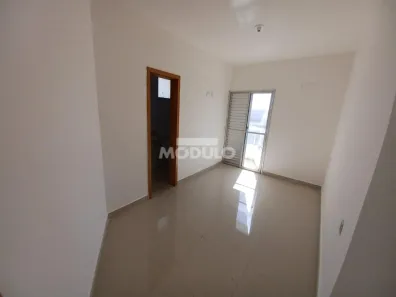 Apartamento com 3 Quartos para alugar, 91m² no Jaraguá, Uberlândia