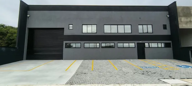 Imóvel Comercial para alugar, 780m² no Conjunto Habitacional Marinho, Jacareí