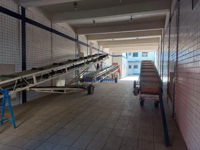 Galpão/Depósito/Armazém à venda, 375m² no Vila Mathias, Santos